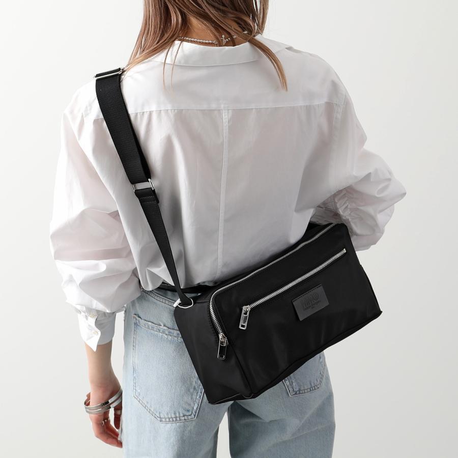 美品　メゾンマルジェラ　MM6 アナトミック　ショルダーバッグ ナイロン MM6 エムエムシックス メゾンマルジェラ ショルダーバッグ SB5WG0007