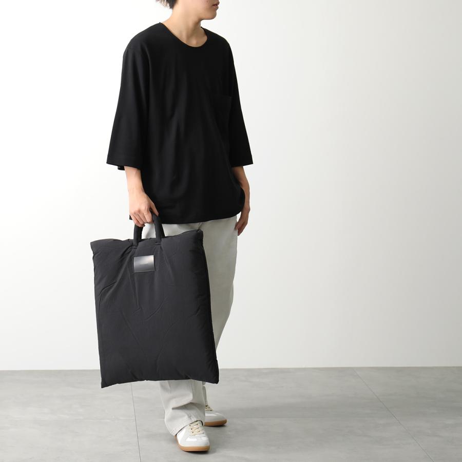 OUR LEGACY アワーレガシー トートバッグ BIG PILLOW TOTE A2238BBS メンズ ナイロン パフ 中綿 ロゴ 大容量  ショルダーバッグ 鞄 BLACK-SURFACE-NYLON