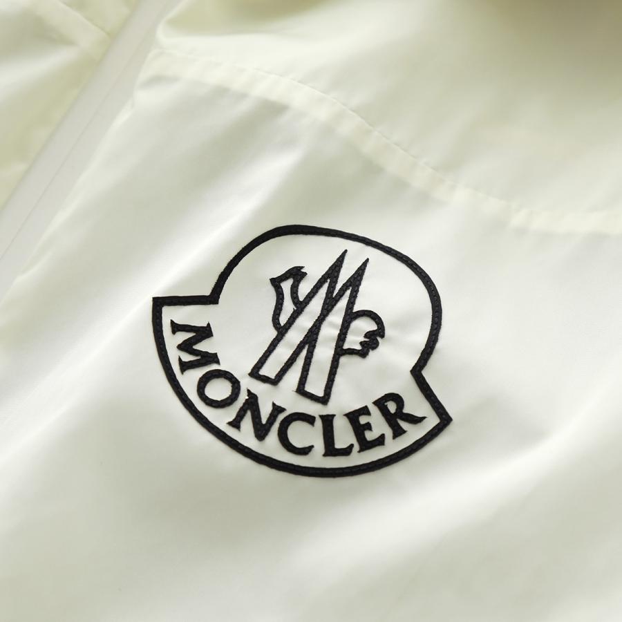 美品★モンクレール・ワッペン フード付 ロゴ総柄 ナイロンジャケット(SM相当) 美品☆モンクレール・ワッペン フード付 ロゴ総柄 ナイロンジャケット