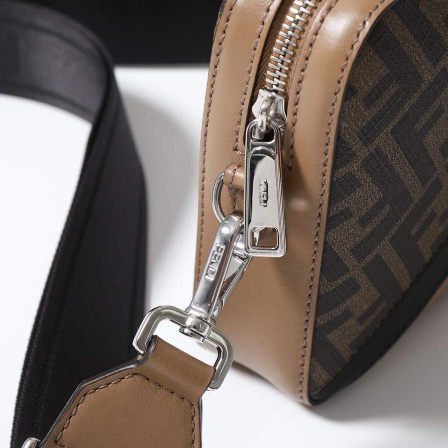FENDI フェンディ ショルダーバッグ CAMERA CASE MEDIUM カメラ FENDI フェンディ ショルダーバッグ CAMERA CASE MEDIUM カメラ