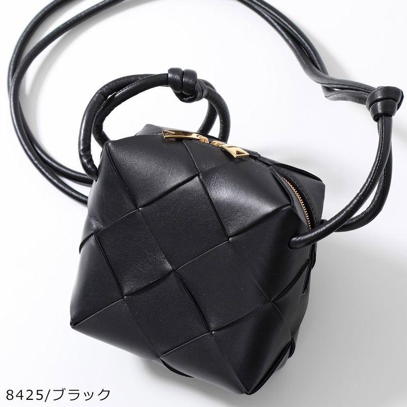 BOTTEGA VENETA（ボッテガ・ヴェネタ） ショルダーバッグ CASSETTE