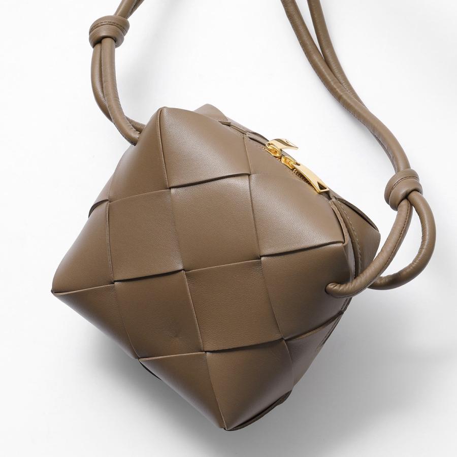 BOTTEGA VENETA ボッテガヴェネタ ショルダーバッグ CASSETTE BOTTEGA VENETA ボッテガヴェネタ ショルダーバッグ CASSETTE