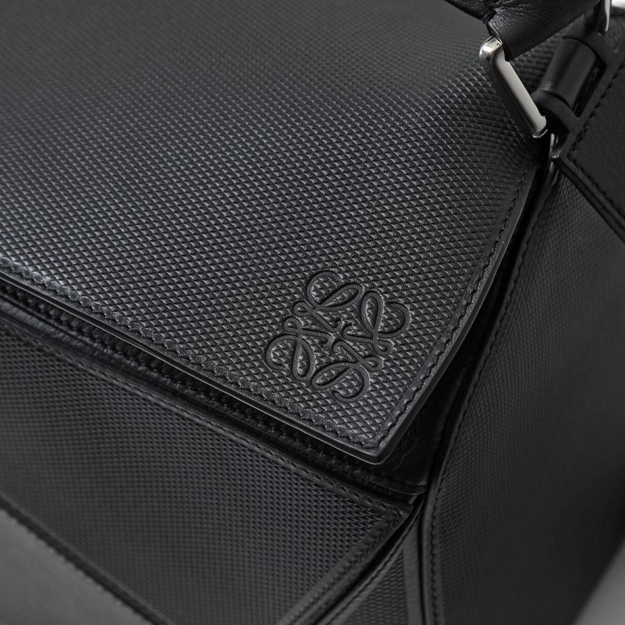 LOEWE ロエベ ショルダーバッグ PUZZLE LARGE BAG B510S19X26 LOEWE ロエベ ショルダーバッグ PUZZLE LARGE BAG B510S19X26
