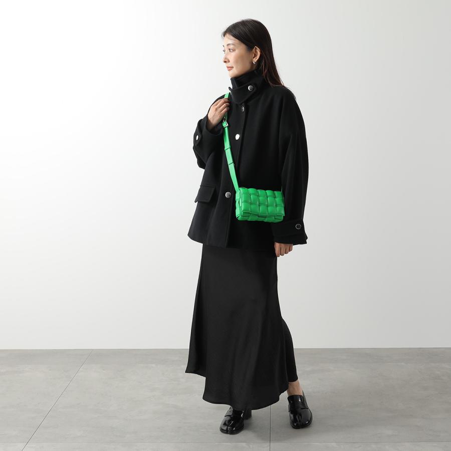 BOTTEGA VENETA（ボッテガ・ヴェネタ） ショルダーバッグ CASETTE