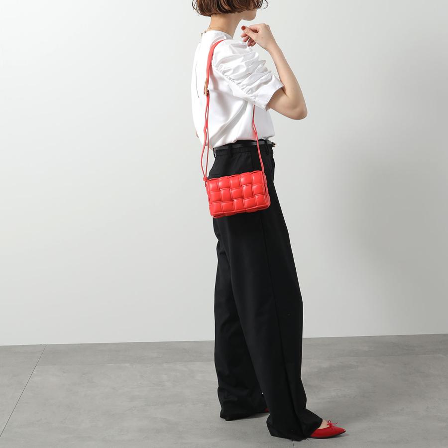 BOTTEGA VENETA ボッテガヴェネタ ショルダーバッグ CASETTE BOTTEGA VENETA ボッテガヴェネタ ショルダーバッグ CASETTE