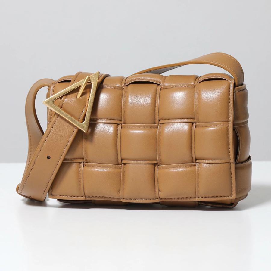 BOTTEGA VENETA（ボッテガ・ヴェネタ） ショルダーバッグ CASETTE