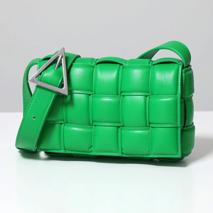 BOTTEGA VENETA（ボッテガ・ヴェネタ） ショルダーバッグ CASETTE