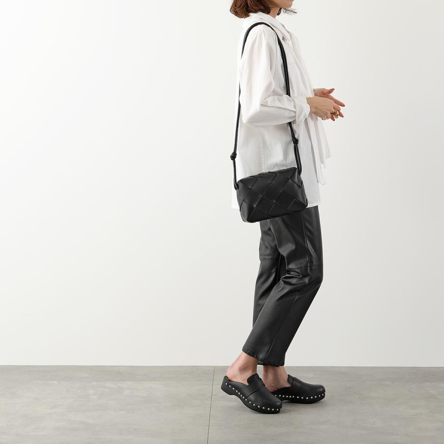 BOTTEGA VENETA（ボッテガ・ヴェネタ） ショルダーバッグ CASETTE