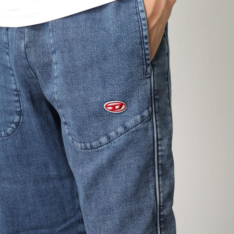 DIESEL ディーゼル ジーンズ D-MARTIANS-NE Sweat jeans A03924 09C99 メンズ デニムパンツ ストレート ワイド ジーパン Gパン ロゴ刺繍パッチ 01｜s-musee｜03