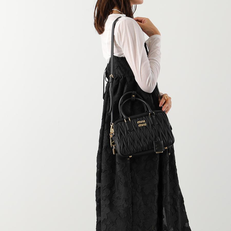 miu MIUMIU ミュウミュウ ハンドバッグ MATELASSE マテラッセ miu MIUMIU ミュウミュウ ハンドバッグ MATELASSE マテラッセ