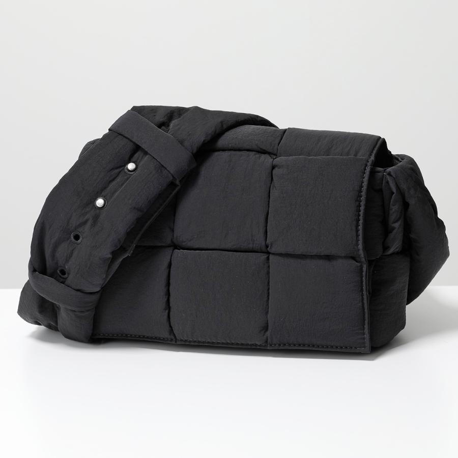 BOTTEGA VENETA ボッテガヴェネタ ショルダーバッグ パデッド BOTTEGA VENETA ボッテガヴェネタ ショルダーバッグ パデッド