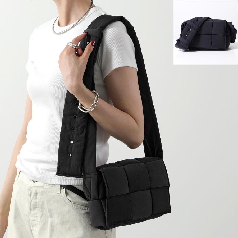 BOTTEGA VENETA ボッテガヴェネタ ショルダーバッグ パデッド BOTTEGA VENETA ボッテガヴェネタ ショルダーバッグ パデッド