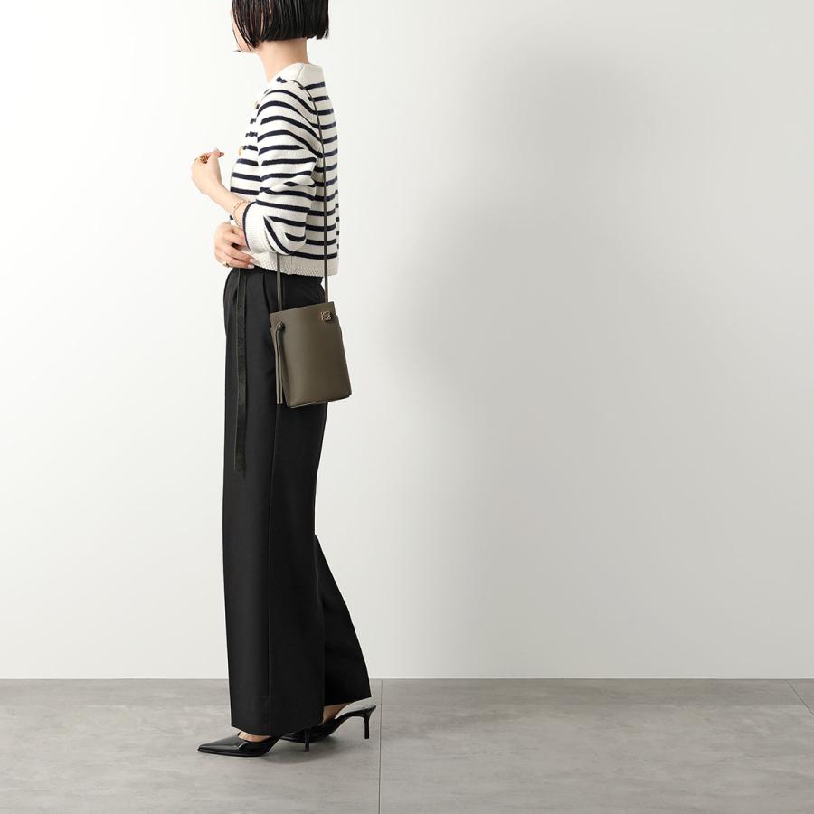 LOEWE ロエベ ショルダーバッグ DICE POKET ダイスポケット LOEWE ロエベ ショルダーバッグ DICE POKET ダイスポケット
