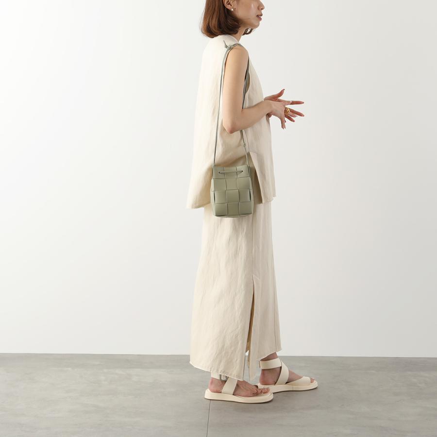 BOTTEGA VENETA（ボッテガ・ヴェネタ） ショルダーバッグ CASETTE
