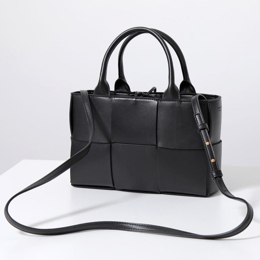 【超美品】Bottega Veneta ボッテガヴェネタ　スモール アルコ~ BOTTEGA VENETA（ボッテガ・ヴェネタ） ハンドバッグ MINI ARCO TOTE