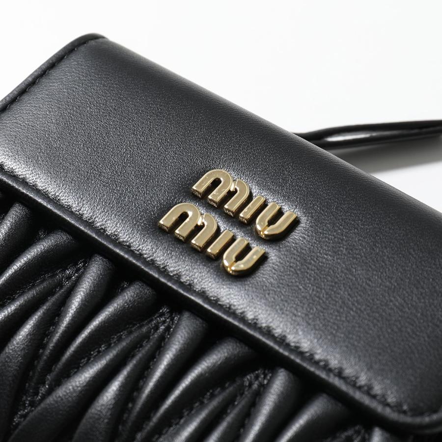 miu MIUMIU ミュウミュウ 二つ折り財布 MATELASSE マテラッセ miu MIUMIU ミュウミュウ 二つ折り財布 MATELASSE マテラッセ