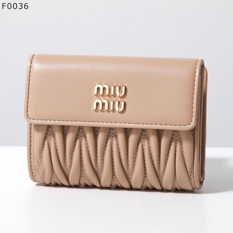 ミュウミュウ 二つ折り財布 マテラッセ クリスタル ビジュー ロゴ金具 レザー miu miu（ミュウミュウ） 二つ折り財布 MATELASSE マテラッセ 5ML002