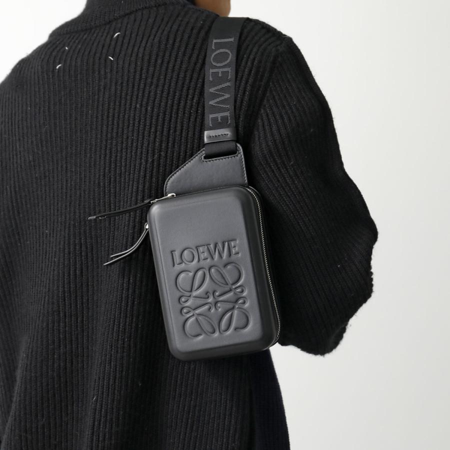 LOEWE ロエベ ボディバッグ MOLDED SLING モールデッド スリング LOEWE ロエベ ボディバッグ MOLDED SLING モールデッド スリング