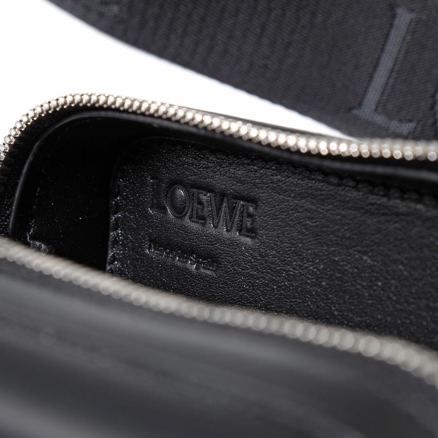 LOEWE（ロエベ） ボディバッグ MOLDED SLING モールデッド スリング