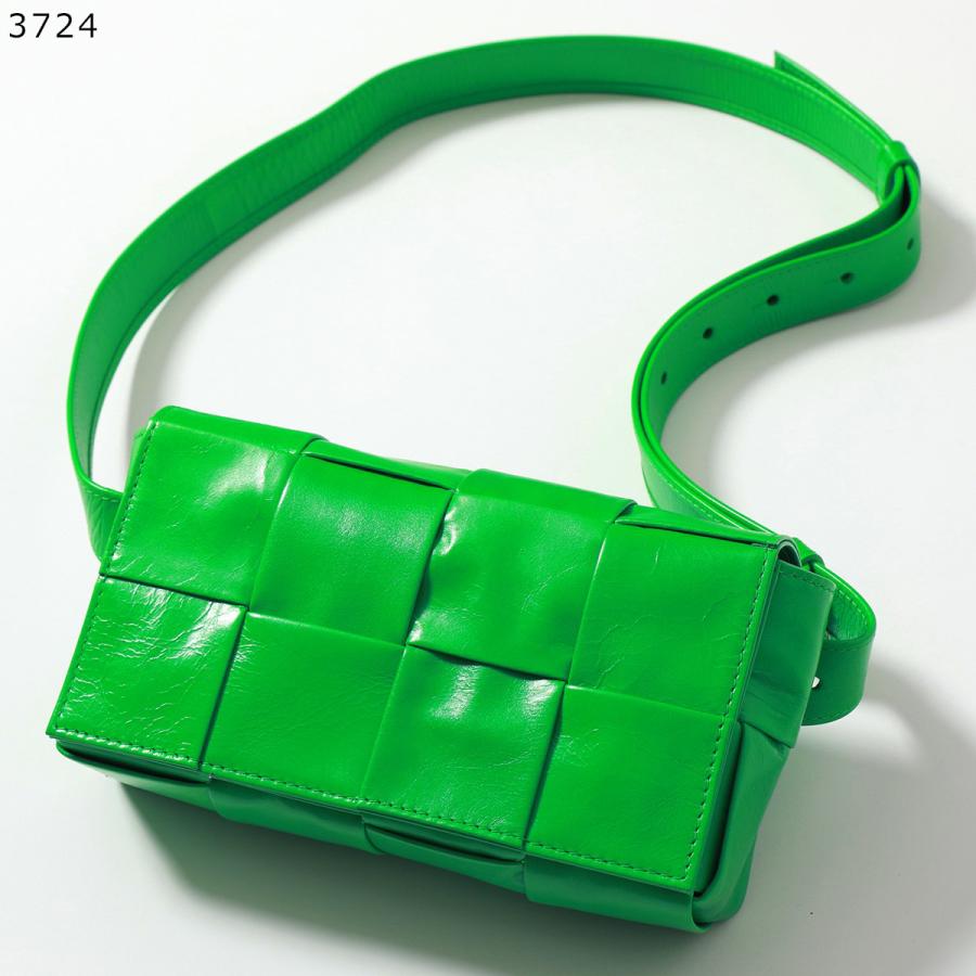 BOTTEGA VENETA（ボッテガ・ヴェネタ） ボディバッグ CASSETTE