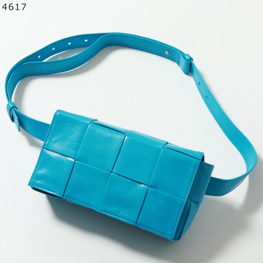 BOTTEGA VENETA（ボッテガ・ヴェネタ） ボディバッグ CASSETTE