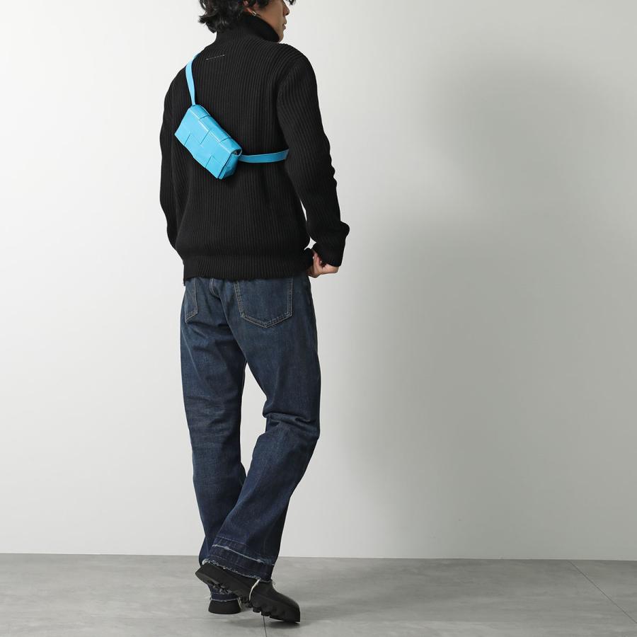 BOTTEGA VENETA（ボッテガ・ヴェネタ） ボディバッグ CASSETTE