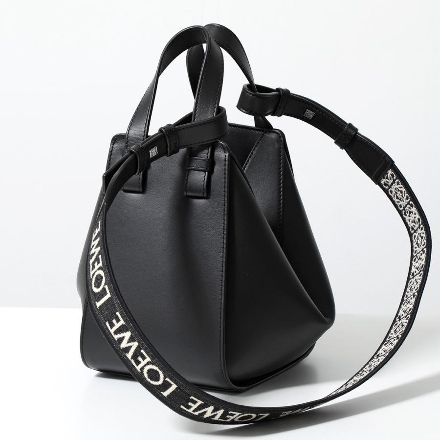 LOEWE（ロエベ） ハンドバッグ HAMMOCK COMPACT ハンモック コンパクト