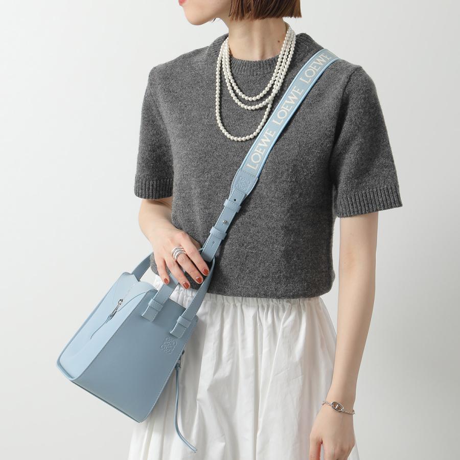 LOEWE（ロエベ） ハンドバッグ HAMMOCK COMPACT ハンモック コンパクト
