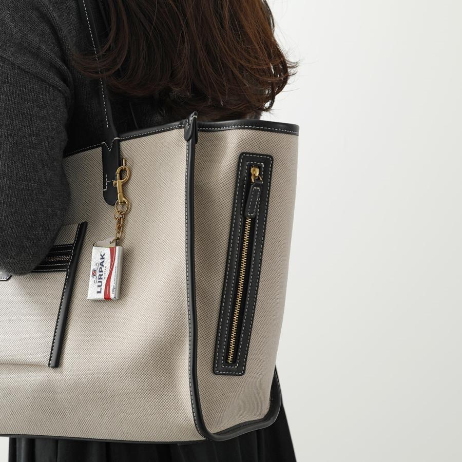 ANYA HINDMARCH アニヤハインドマーチ キーホルダー Anya Brands ANYA HINDMARCH アニヤハインドマーチ キーホルダー Anya Brands