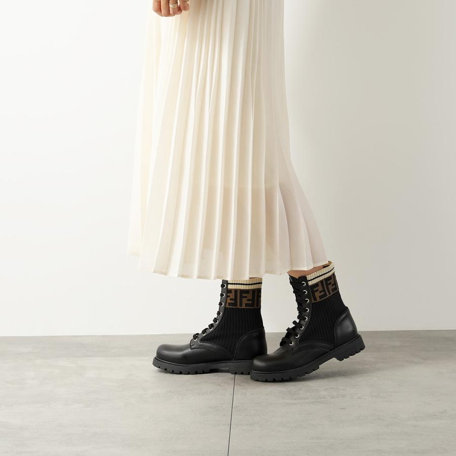 FENDIブーツ FENDI Delfina レザー バイカーブーツ | ブラック | FARFETCH JP