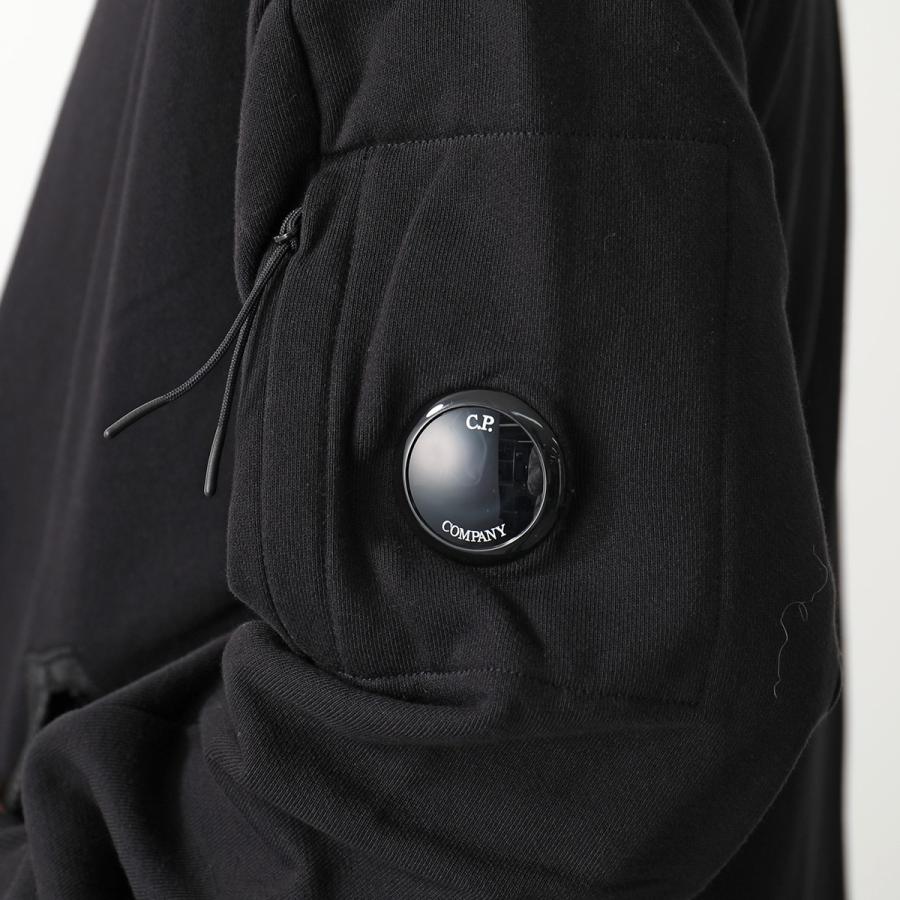 C.P. COMPANY（シーピーカンパニー） トレーナー Diagonal Raised