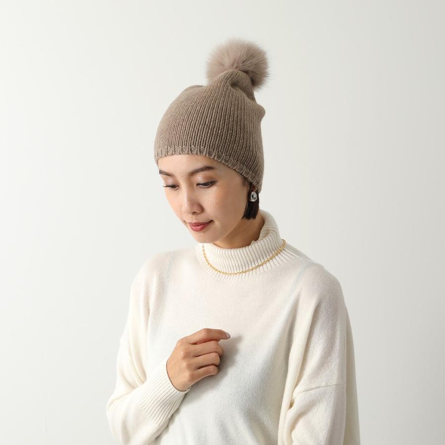 MaxMara グレー ポンポン付きニット帽 MaxMara グレー ポンポン付きニット帽 MaxMara グレー ポンポン付き