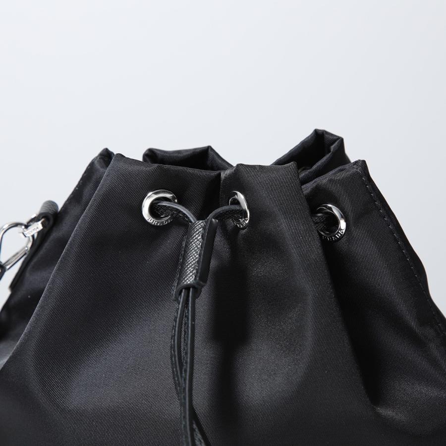 PRADA（プラダ） ポーチ 1NS369 R067 メンズ Re-Nylon リナイロン 巾着