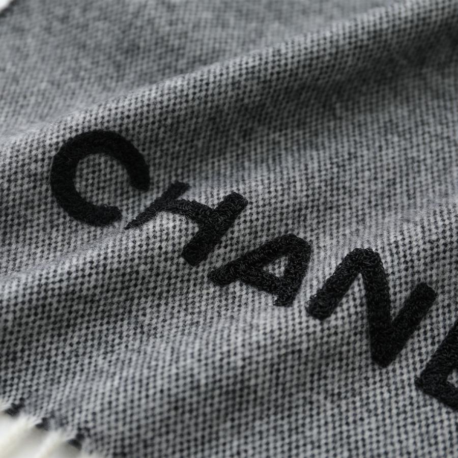 CHANEL シャネル マフラー AA9403 B13801 レディース ロゴ CHANEL シャネル マフラー AA9403 B13801 レディース ロゴ