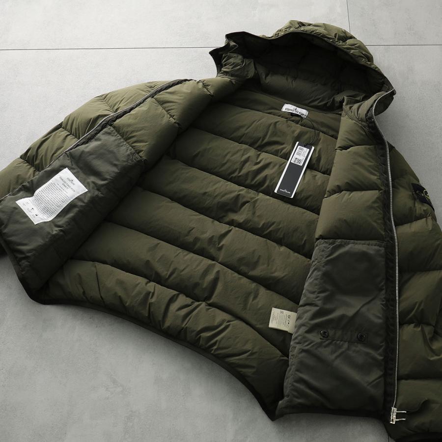 STONE ISLAND（ストーン アイランド） ダウンジャケット SEAMLESS