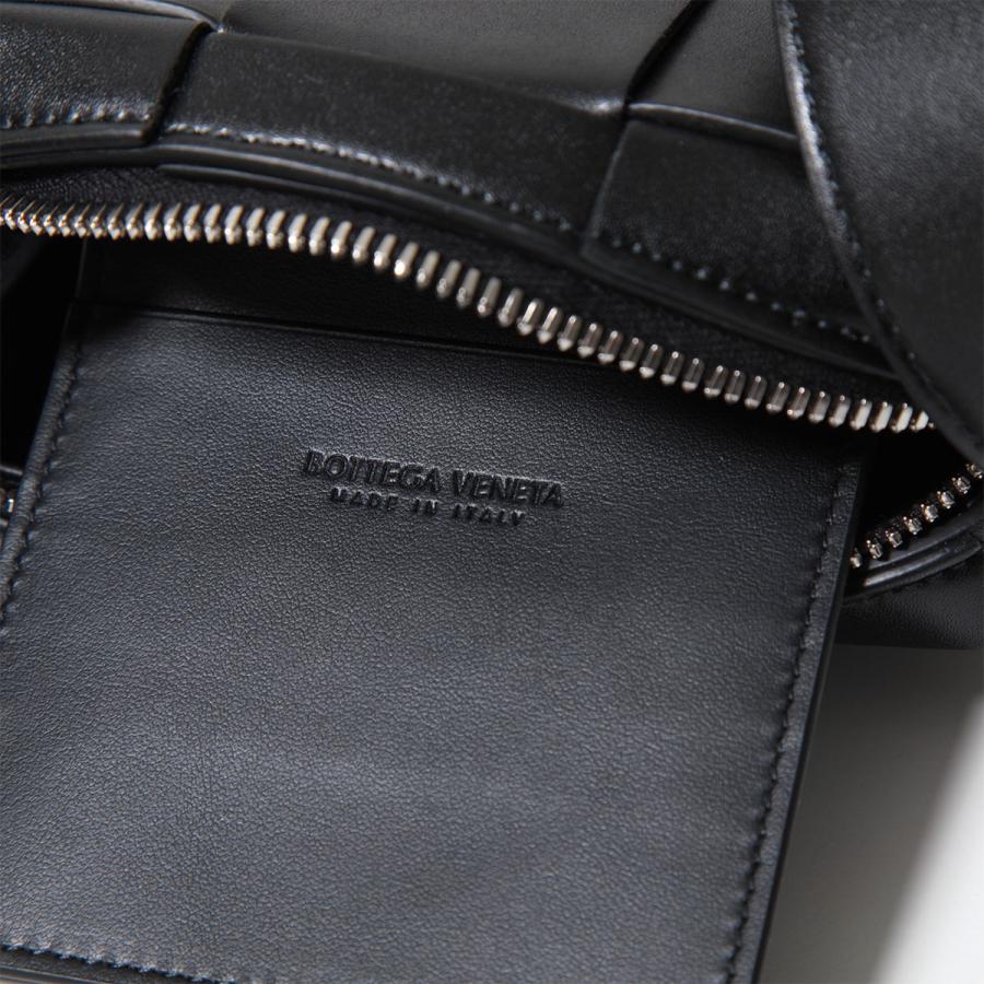 BOTTEGA VENETA（ボッテガ・ヴェネタ） ショルダーバッグ CASSETTE