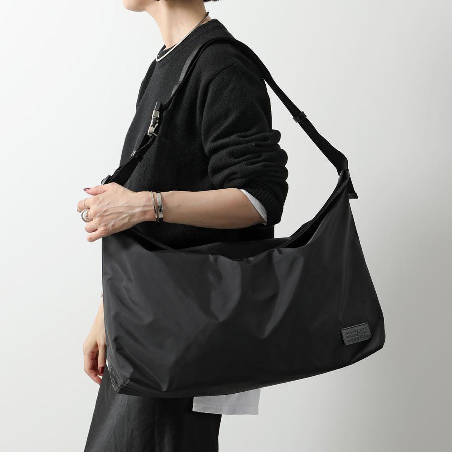 MM6 エムエムシックス メゾンマルジェラ ショルダーバッグ SB5WI0004