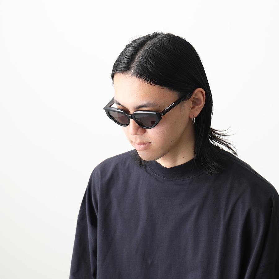 @*様 BALENCIAGA ブラック キャットアイ サングラス BALENCIAGA ブラック キャットアイ サングラス新品未使用品