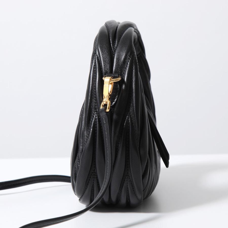 miu MIUMIU ミュウミュウ ショルダーバッグ ワンダー MATELASSE miu MIUMIU ミュウミュウ ショルダーバッグ ワンダー MATELASSE