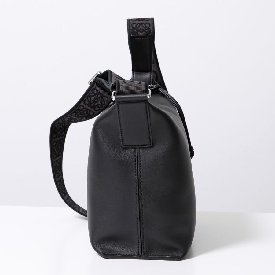 LOEWE（ロエベ） ショルダーバッグ CUBI キュービィ B906Q63X01