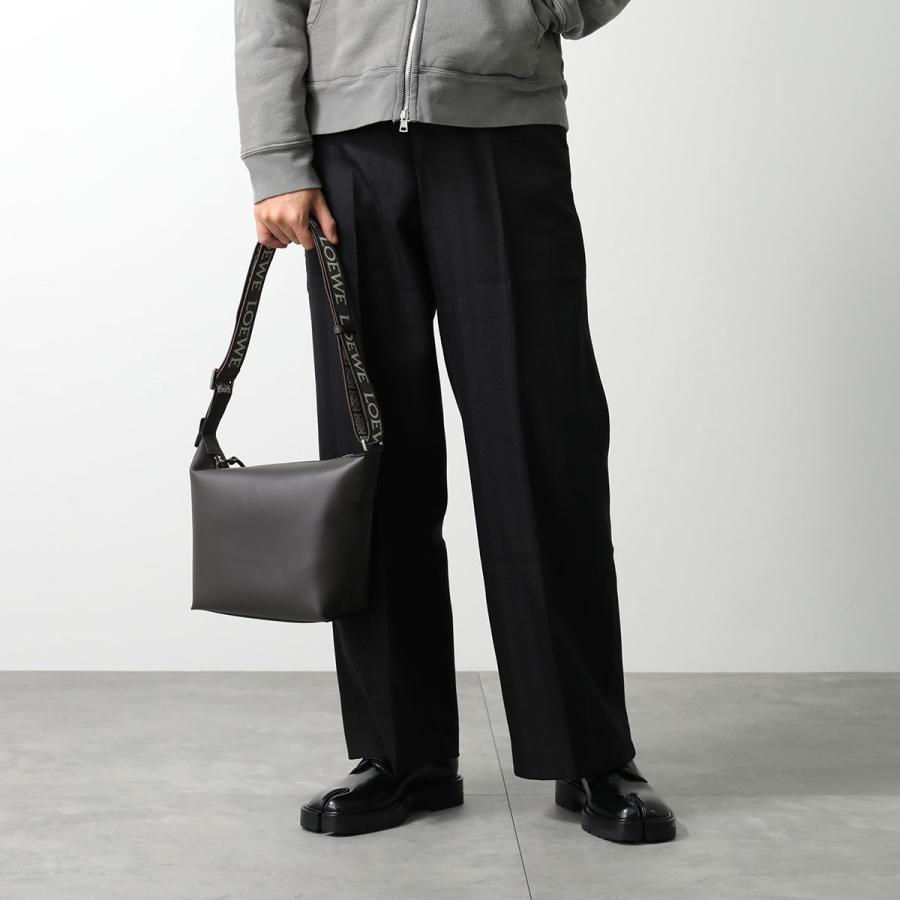 LOEWE（ロエベ） ショルダーバッグ CUBI キュービィ B906Q63X01