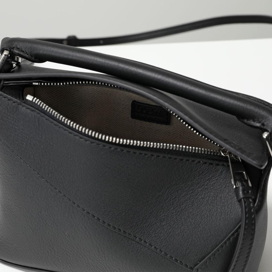 LOEWE ロエベ ショルダーバッグ PUZZLE EDGE MINI パズル ミニ LOEWE ロエベ ショルダーバッグ PUZZLE EDGE MINI パズル ミニ