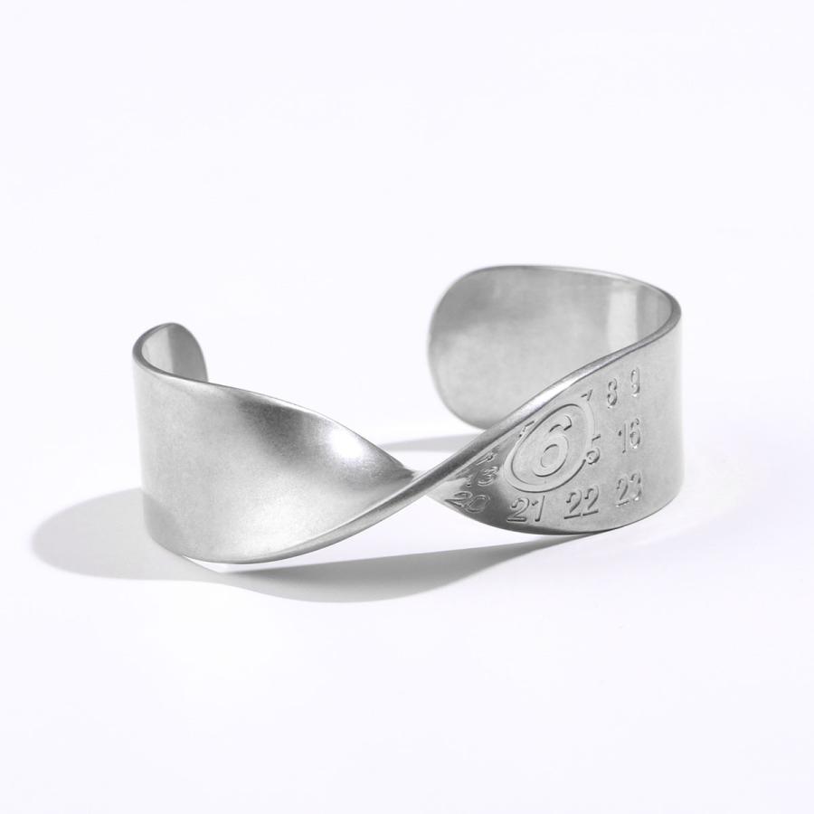 MM6 エムエムシックス メゾンマルジェラ バングル SM6UY0060 P6470