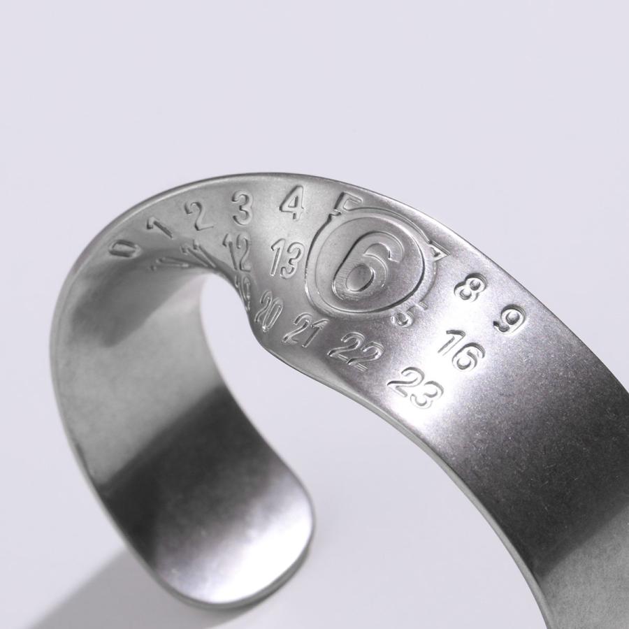 MM6 エムエムシックス メゾンマルジェラ バングル SM6UY0060 P6470