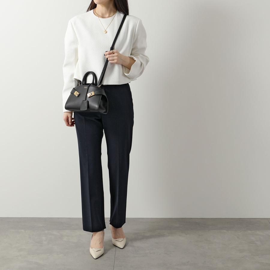 FERRAGAMO フェラガモ ショルダーバッグ HUG MINI ハグ ミニ FERRAGAMO フェラガモ ショルダーバッグ HUG MINI ハグ ミニ