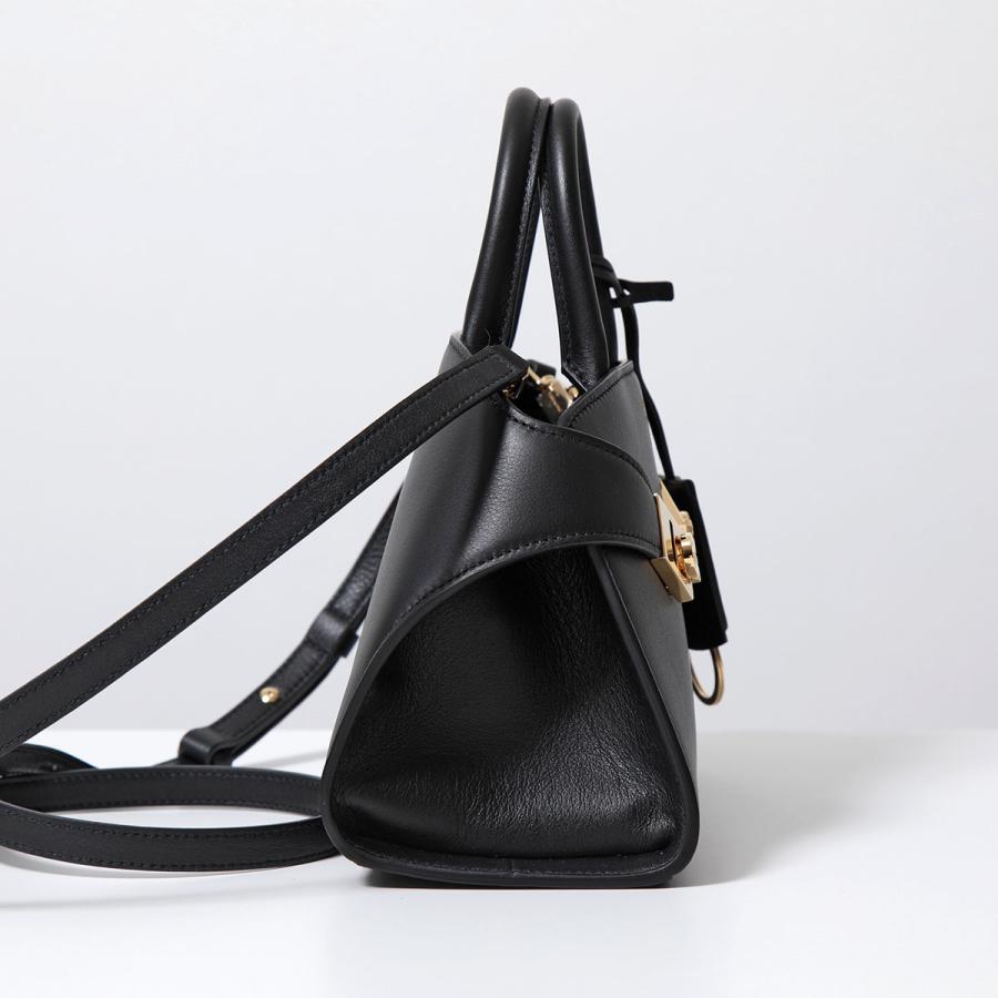 FERRAGAMO フェラガモ ショルダーバッグ HUG MINI ハグ ミニ FERRAGAMO フェラガモ ショルダーバッグ HUG MINI ハグ ミニ