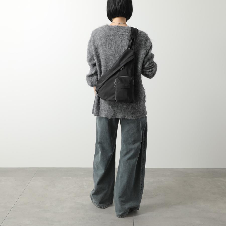 MM6 エムエムシックス メゾンマルジェラ ボディバッグ SB5WG0019 P8504