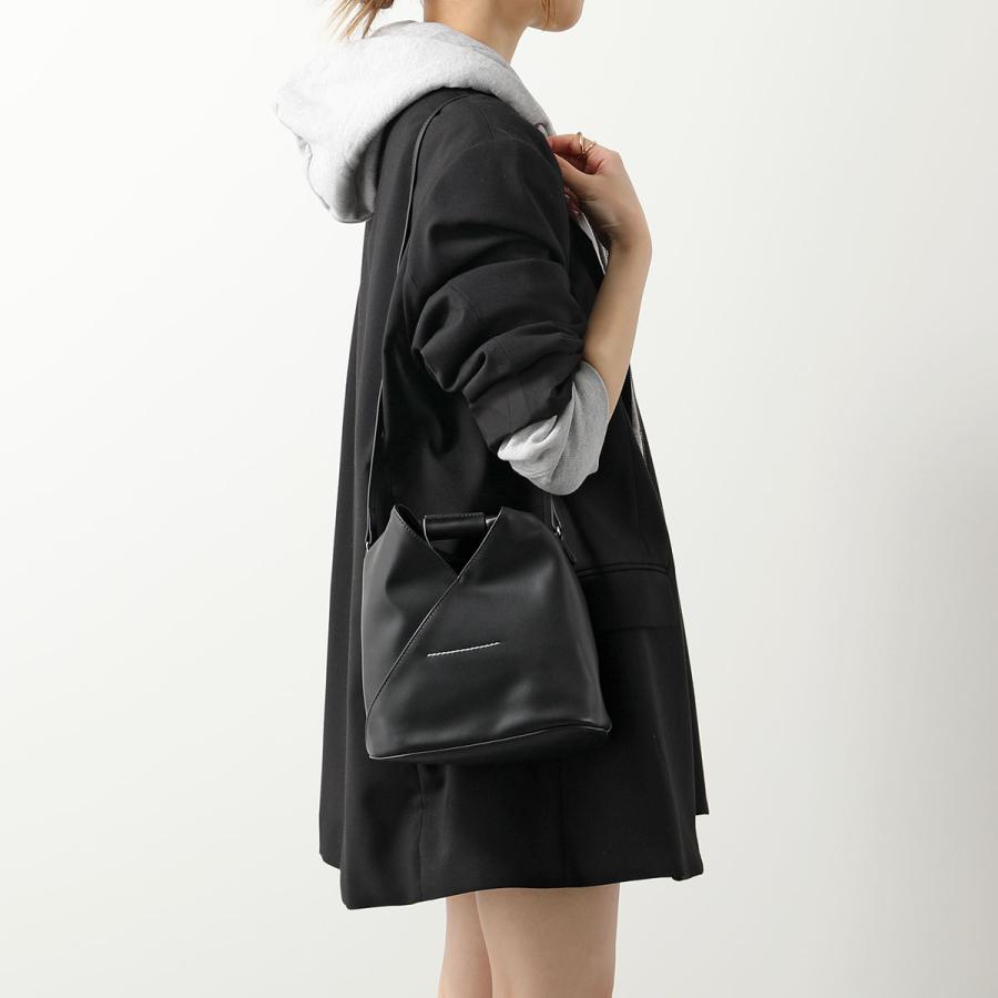 【美品】MM6 ブラックレザー　ショルダーバッグ　ロゴ MM6 エムエムシックス メゾンマルジェラ ショルダーバッグ SB6ZH0015