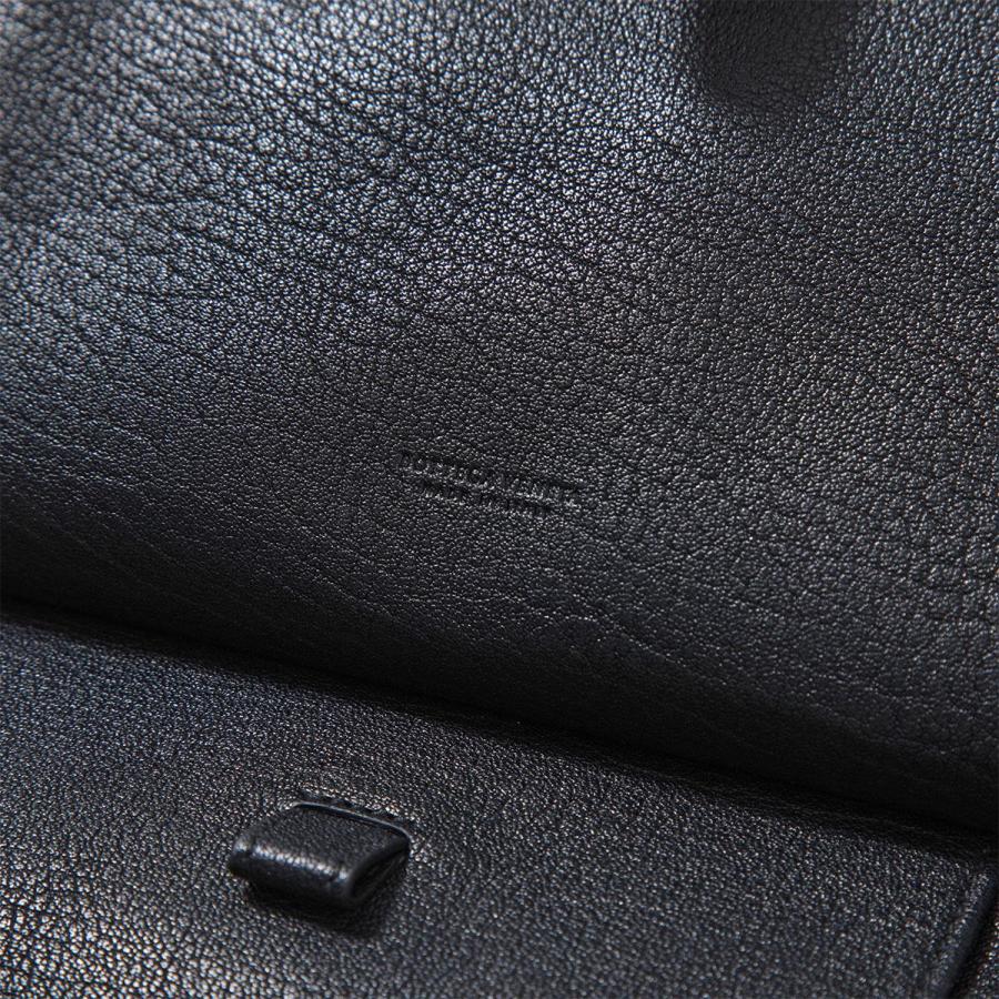 BOTTEGA VENETA（ボッテガ・ヴェネタ） クラッチバッグ 426855 VBG81
