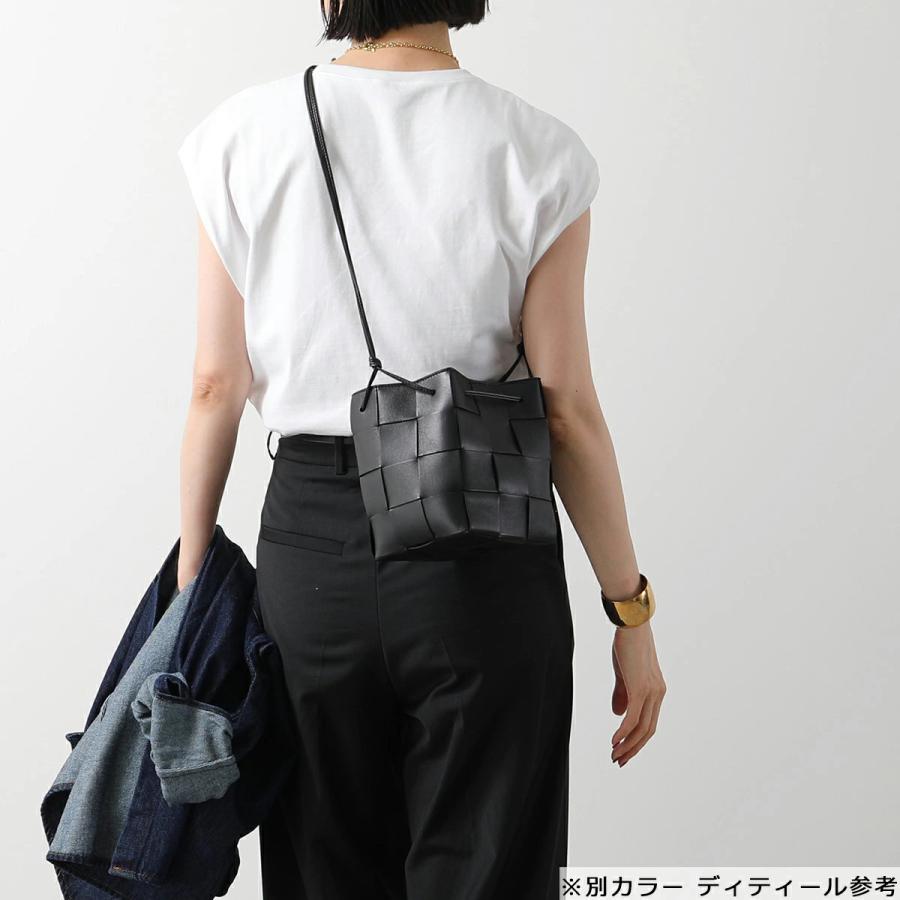 美品✨BOTTEGA VENETA カセット　ショルダーバッグ　レザー BOTTEGA VENETA（ボッテガ・ヴェネタ） ショルダーバッグ CASETTE